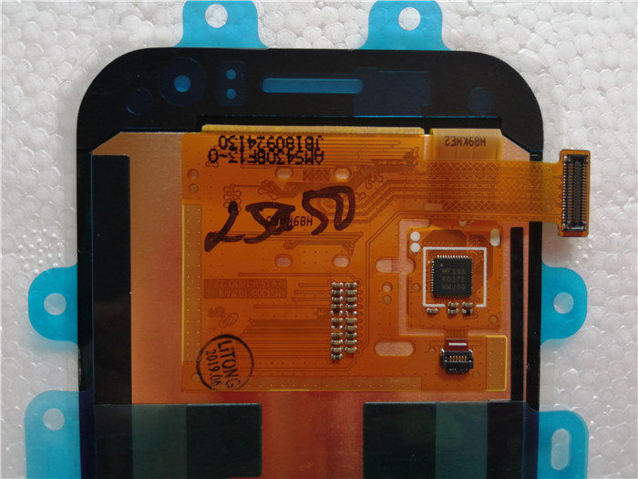 Samsung-J110-LCD-3